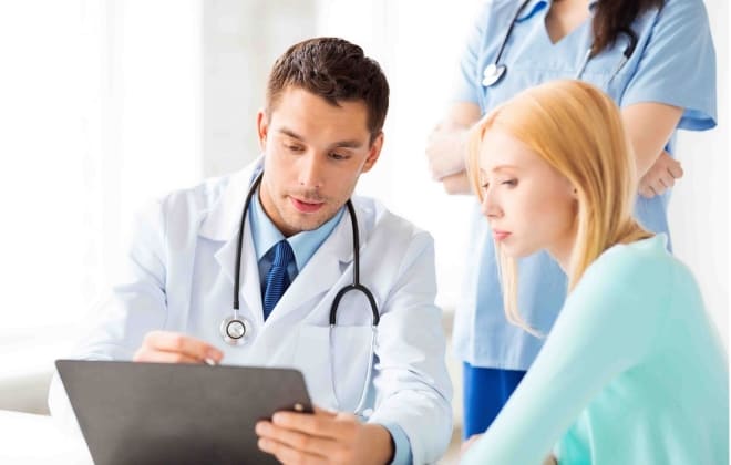 Консультация врачей перед энуклеацией яичника