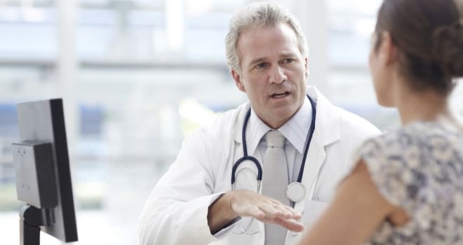 Беседа с пациенткой перед биопсией яичника